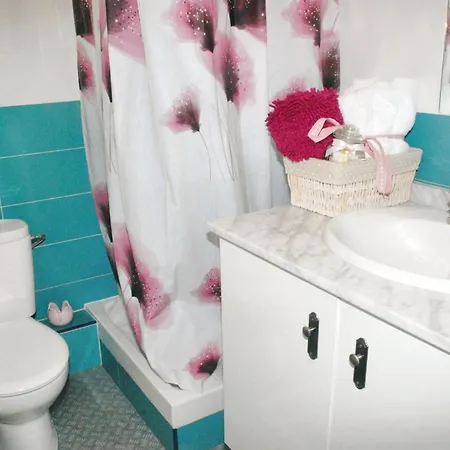 Bright In + Balcony シッチェス