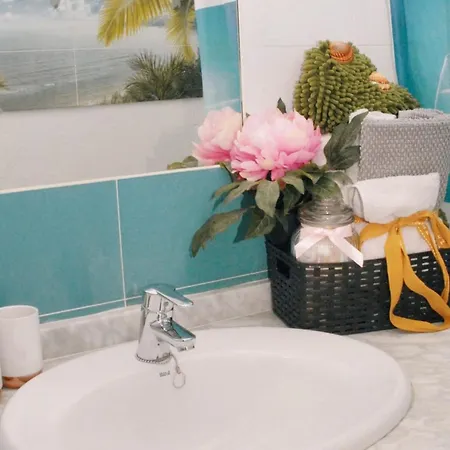 Bright In + Balcony * סיטגס